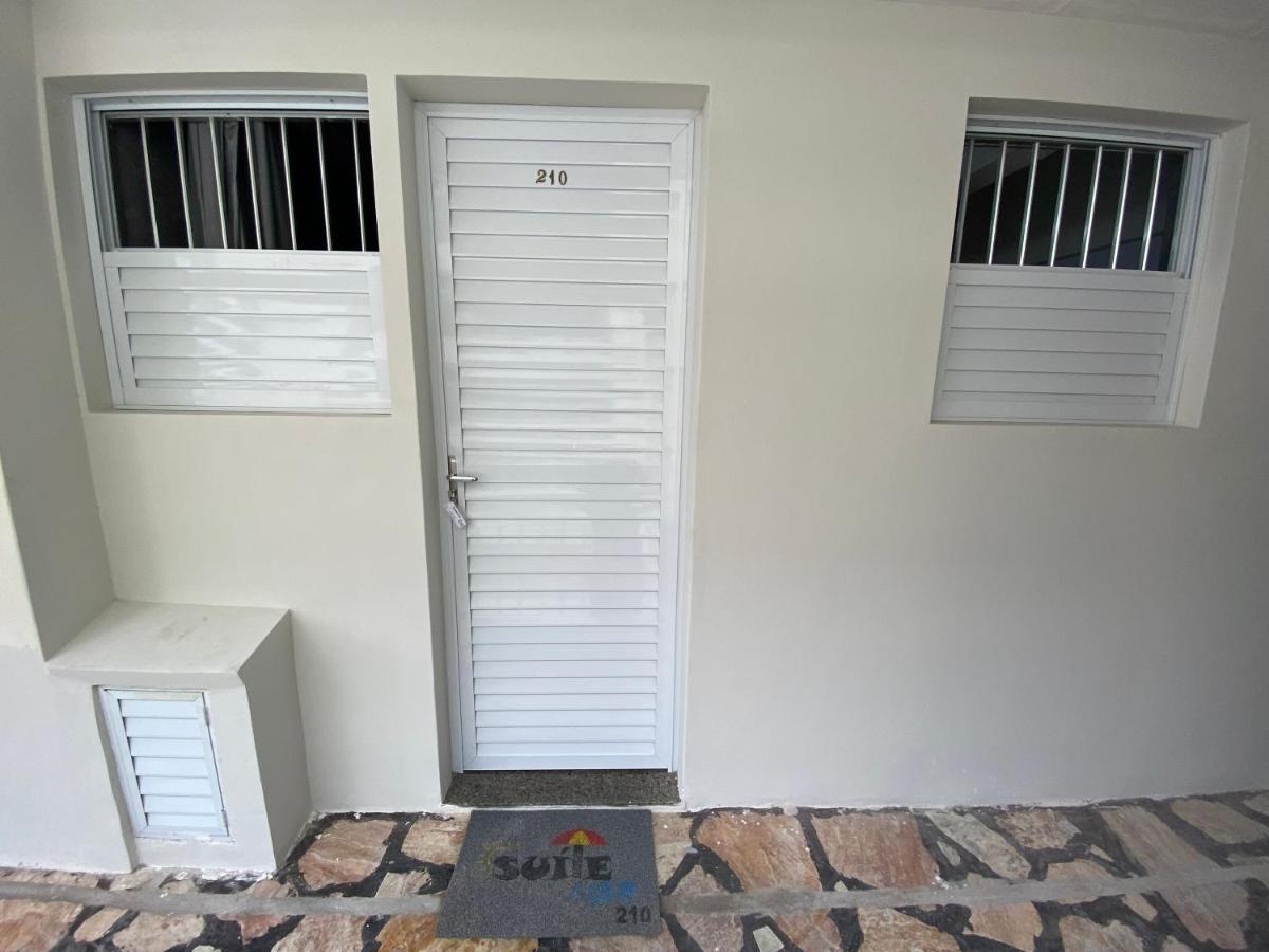 Suite Mar 210 - Economica E Compacta - Praia Do Morro - Predio Frente Mar Com Elevador, Atravessou A Avenida, Ja Esta Na Praia - Garagem - Internet غواراباري المظهر الخارجي الصورة